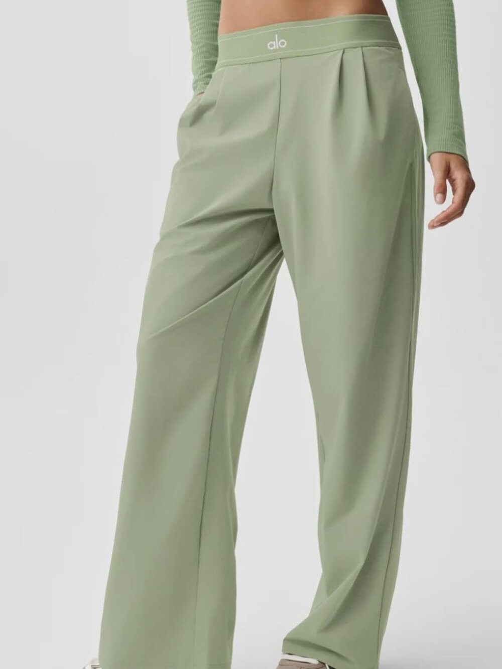 ALO Yoga🍃Dune Grass Suit Up Trouser😍(Regular Limited)Wide Leg Chic|Only S & M